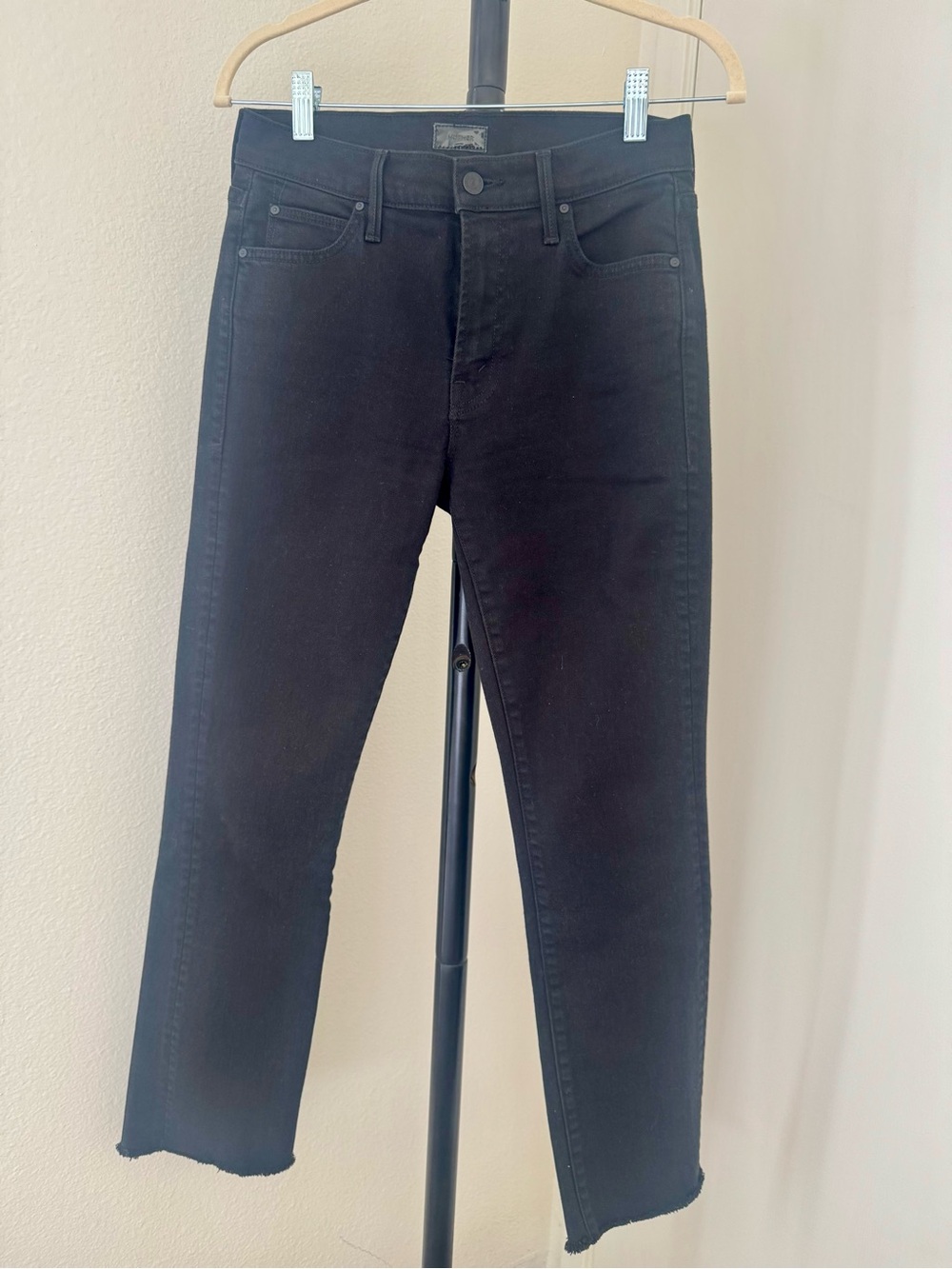 MOTHER Women's RASCAL Ankle Fray Black Jeans - 27